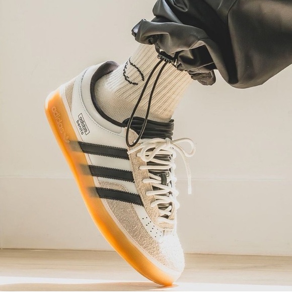 Bad Bunny Gazelle Indoor Black and White Shoes, Men Size 8 - Picture 1 of 7